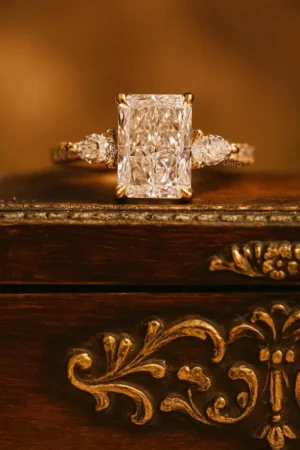 Radiant Cut Engagement Ring, Gold Pear Side Stone Ring, Vintage Style Wedding Ring, Three Stone Ring, Wedding Bridal Jewelry Gifts for Women